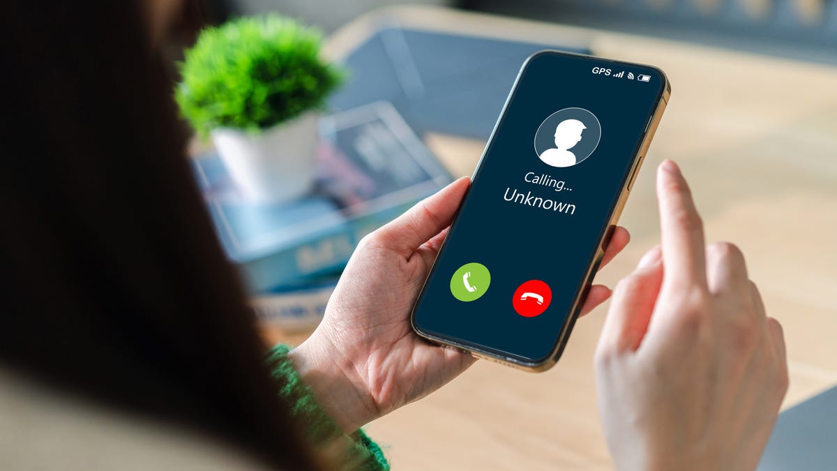Unknown caller on mobile screen